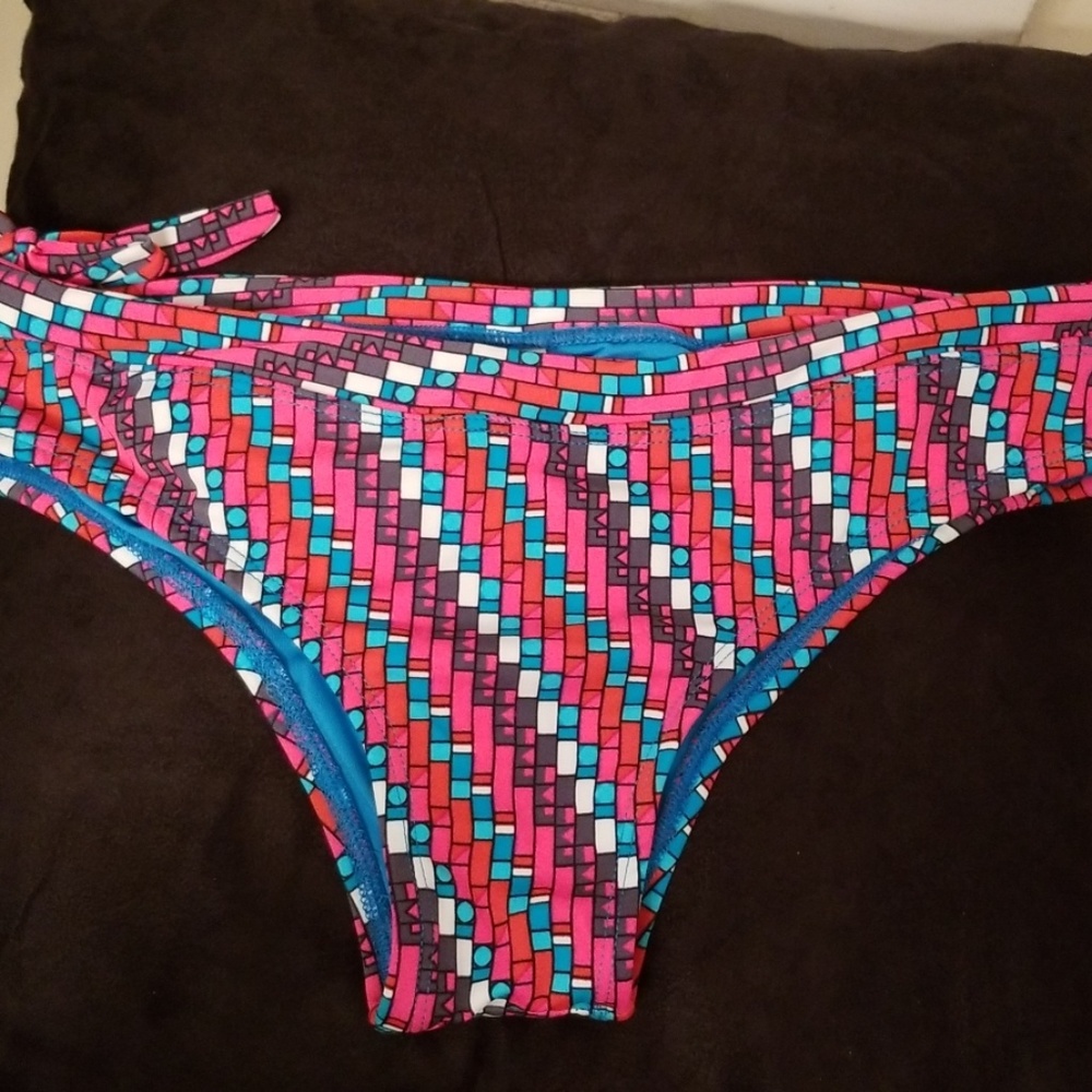 Bikini bottoms